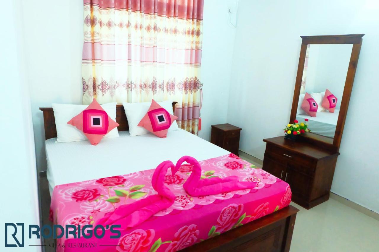 Rodrigo'S Villa & Restaurant Negombo Kültér fotó