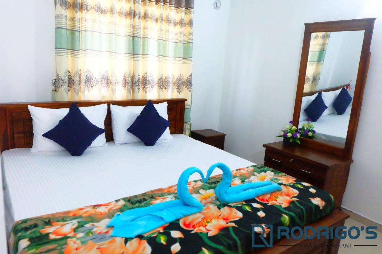 Rodrigo'S Villa & Restaurant Negombo Kültér fotó